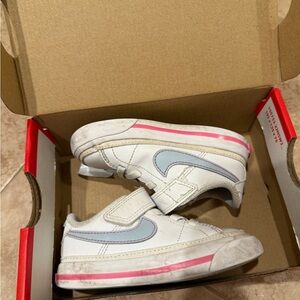 Nike Kids White and Blue Sneakers with Pink Trim